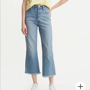 Levi’s Ribcage Crop Flare Jeans